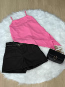 Conjunto Elegante de Short Alfaiataria Com Bolso e Cinto de Brinde Mais Blusinha Assimétrica Modinha Fashion 2025