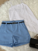 Conjunto Elegante de Short Alfaiataria Com Bolso e Cinto de Brinde Mais Blusinha Assimétrica Modinha Fashion 2025