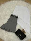 Conjunto Elegante de Short Alfaiataria Com Bolso e Cinto de Brinde Mais Blusinha Assimétrica Modinha Fashion 2025