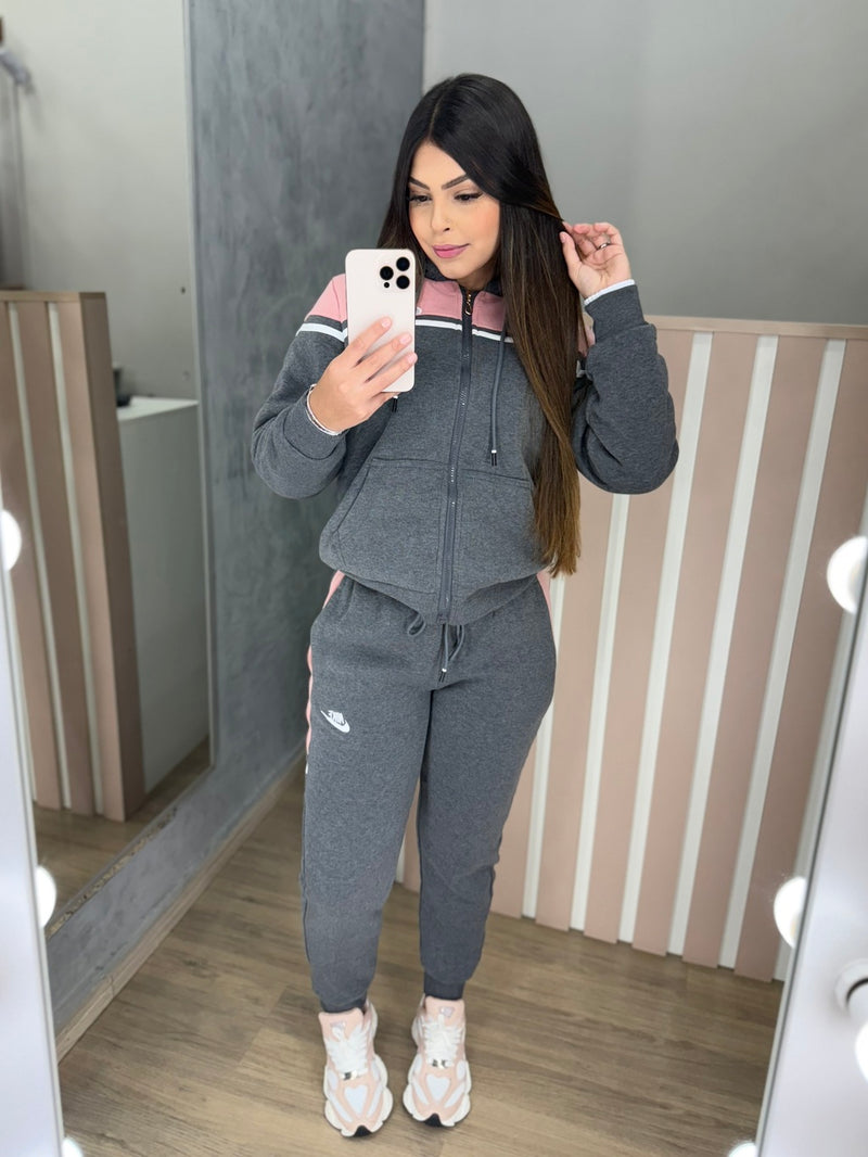 Conjunto Moletom Pelúcia Bordado