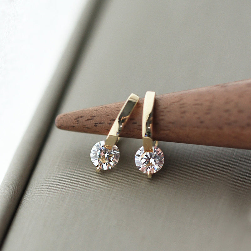 Brincos Zara de Prata 925 e Brilhante com Zircônia Banhada a Ouro
