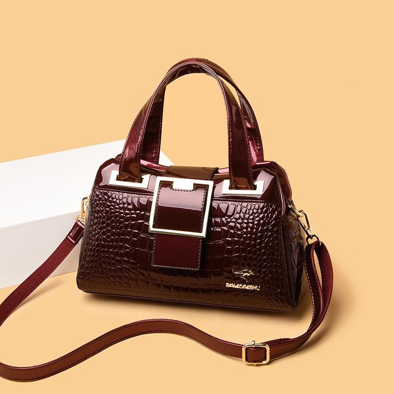 Bolsa em Couro Textura Pele de Crocodilo
