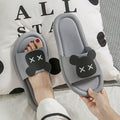 Chinelo antiderrapante feminino
